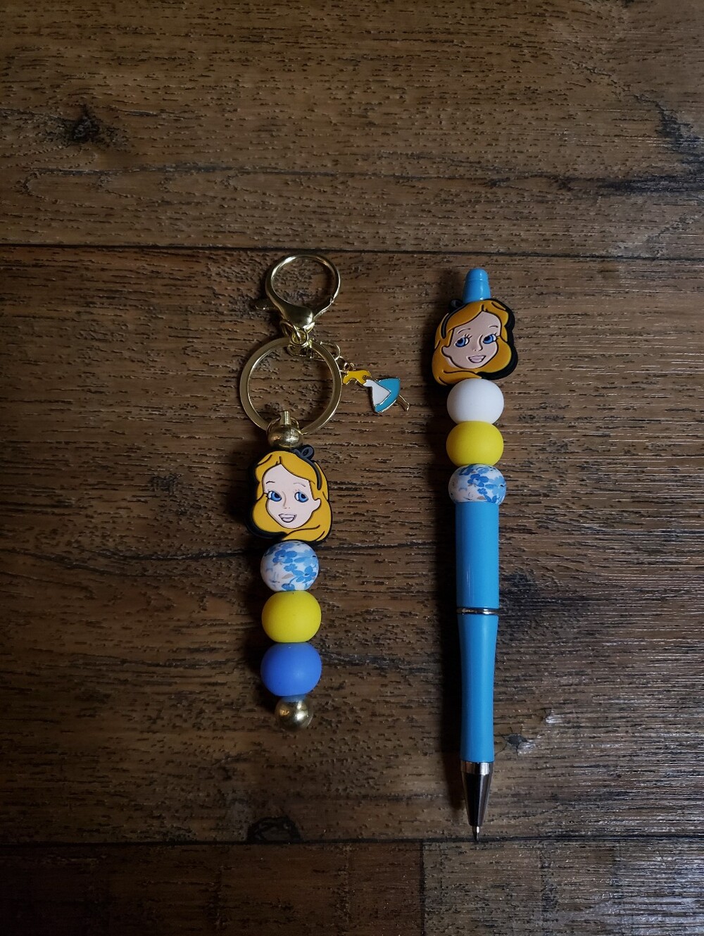 Handmade Alice In Wonderland Character Pen & Keychain Set with Charm
